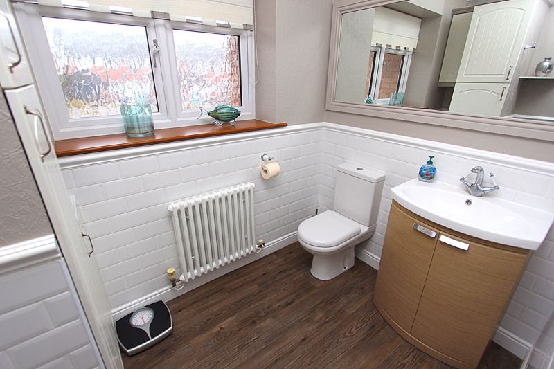 Fitted Guest's Cloakroom